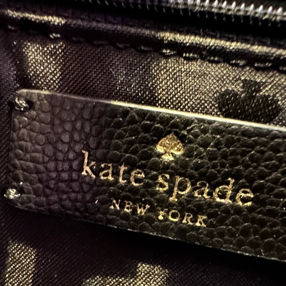 🚨 HOST PICK 🚨 ❤️‍🔥 KATE SPADE PATTERSON DRIVE MEDIUM DOME SATCHEL ❤️‍🔥 - Picture 5 of 7